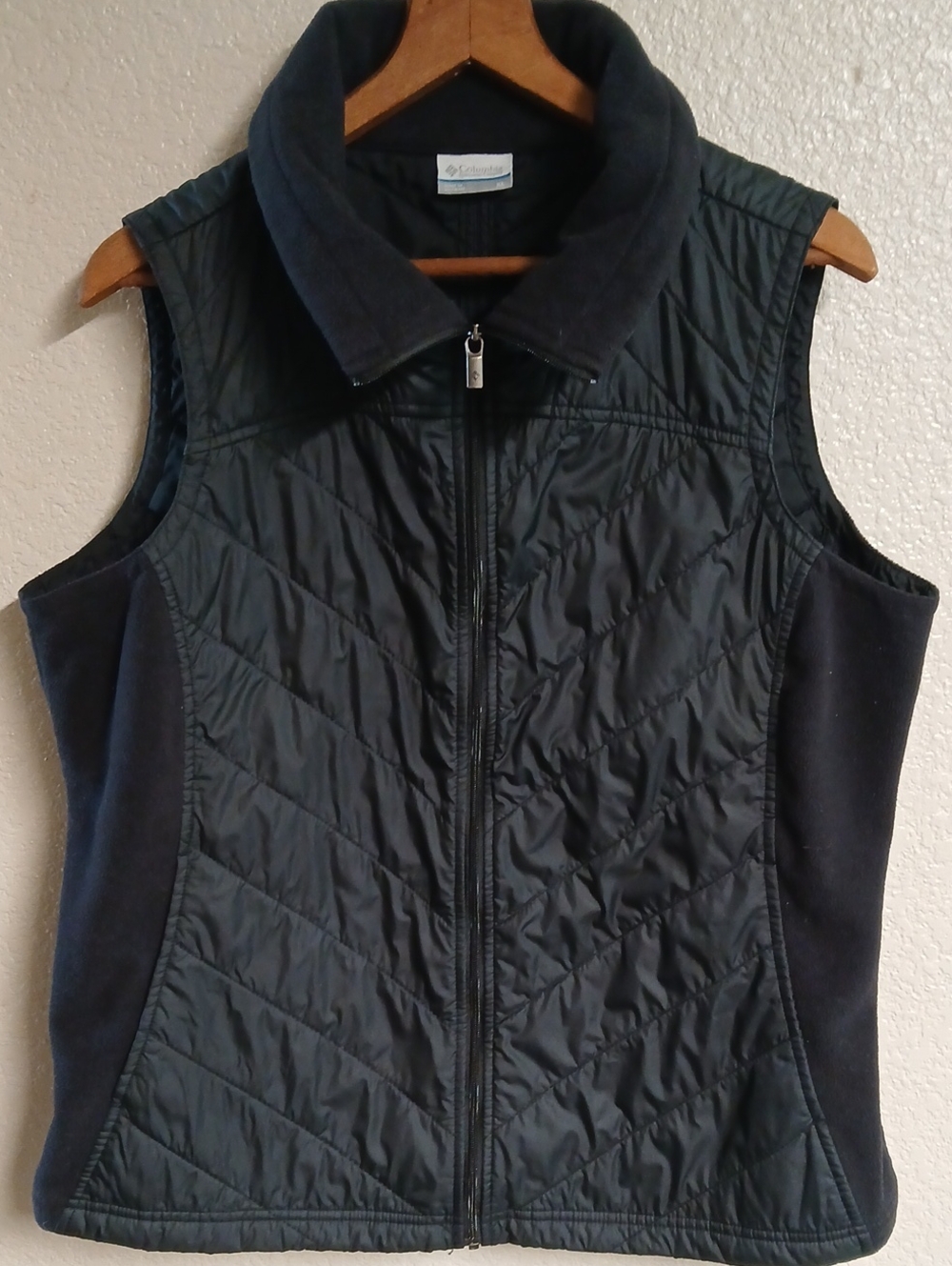 Columbia Quilted Zip-Front Sleeveless Vest - Black